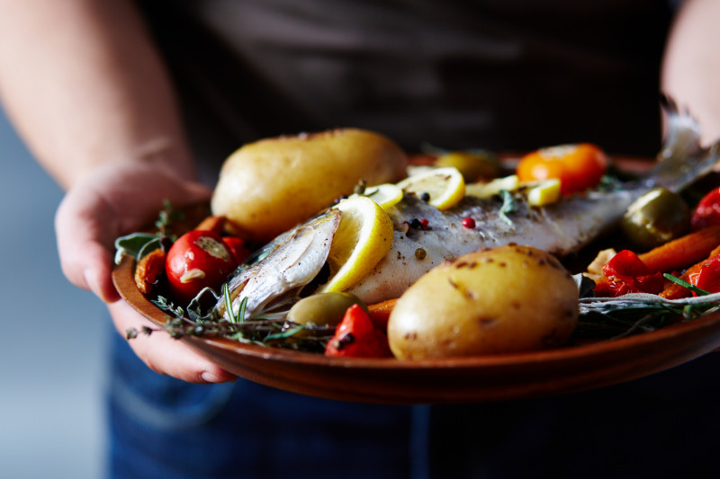 Baked fish with potatoes